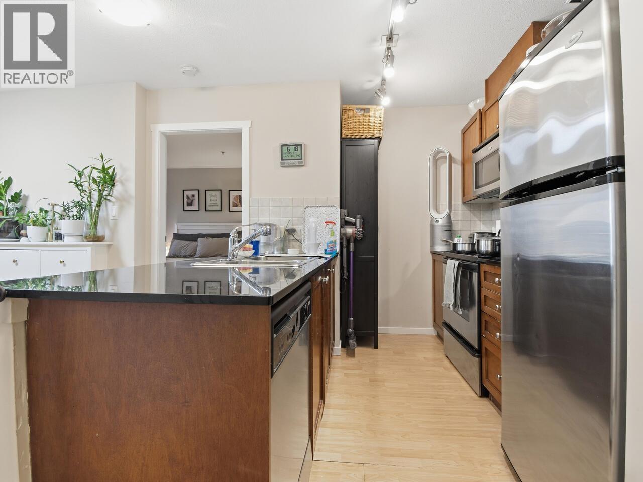 403 415 E Columbia Street, New Westminster, British Columbia  V3L 0B4 - Photo 8 - R3103327