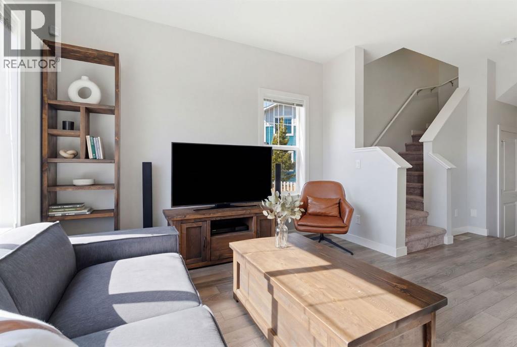 1208 Jumping Pound Common, Cochrane, Alberta  T4C 2L1 - Photo 10 - A2294424