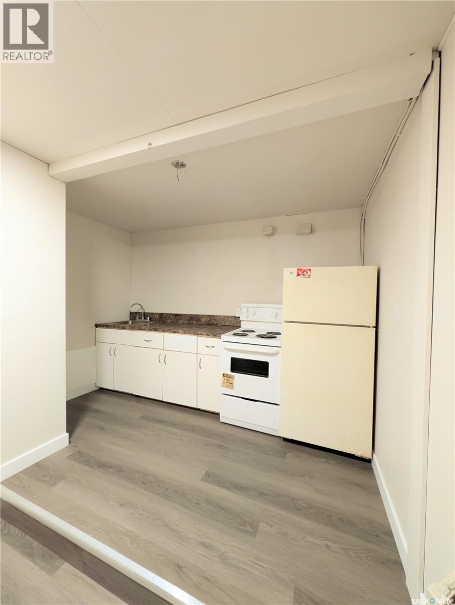 448 6th Avenue Nw, Swift Current, Saskatchewan  S9H 0Y3 - Photo 15 - SK031081