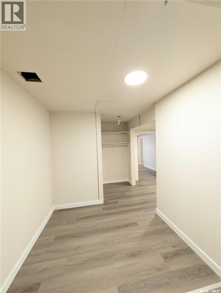 448 6th Avenue Nw, Swift Current, Saskatchewan  S9H 0Y3 - Photo 16 - SK031081