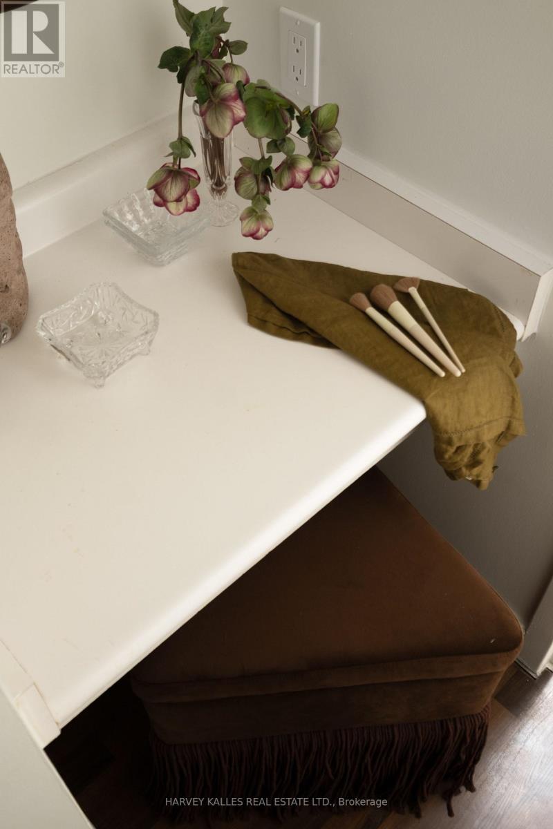 106 - 356 Mcrae Drive, Toronto, Ontario  M4G 4G4 - Photo 23 - C12918674