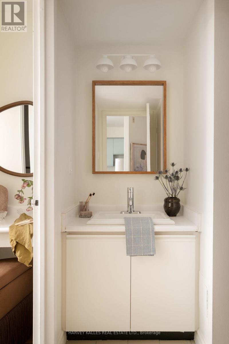 106 - 356 Mcrae Drive, Toronto, Ontario  M4G 4G4 - Photo 26 - C12918674