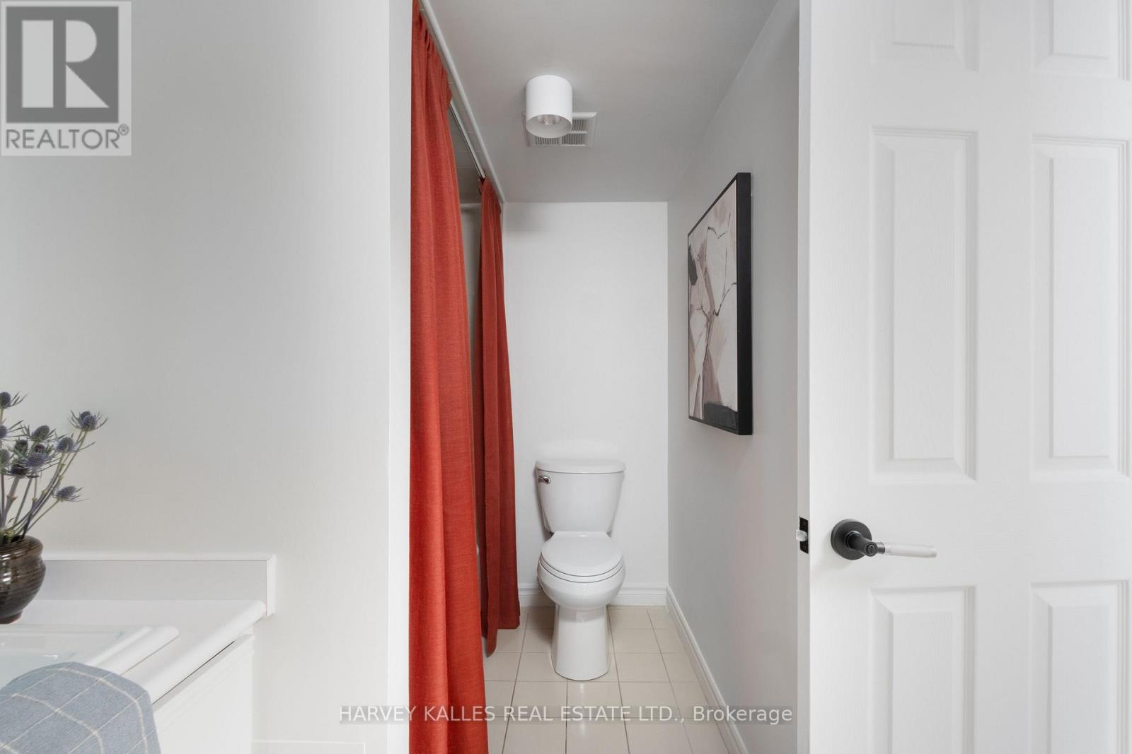 106 - 356 Mcrae Drive, Toronto, Ontario  M4G 4G4 - Photo 27 - C12918674