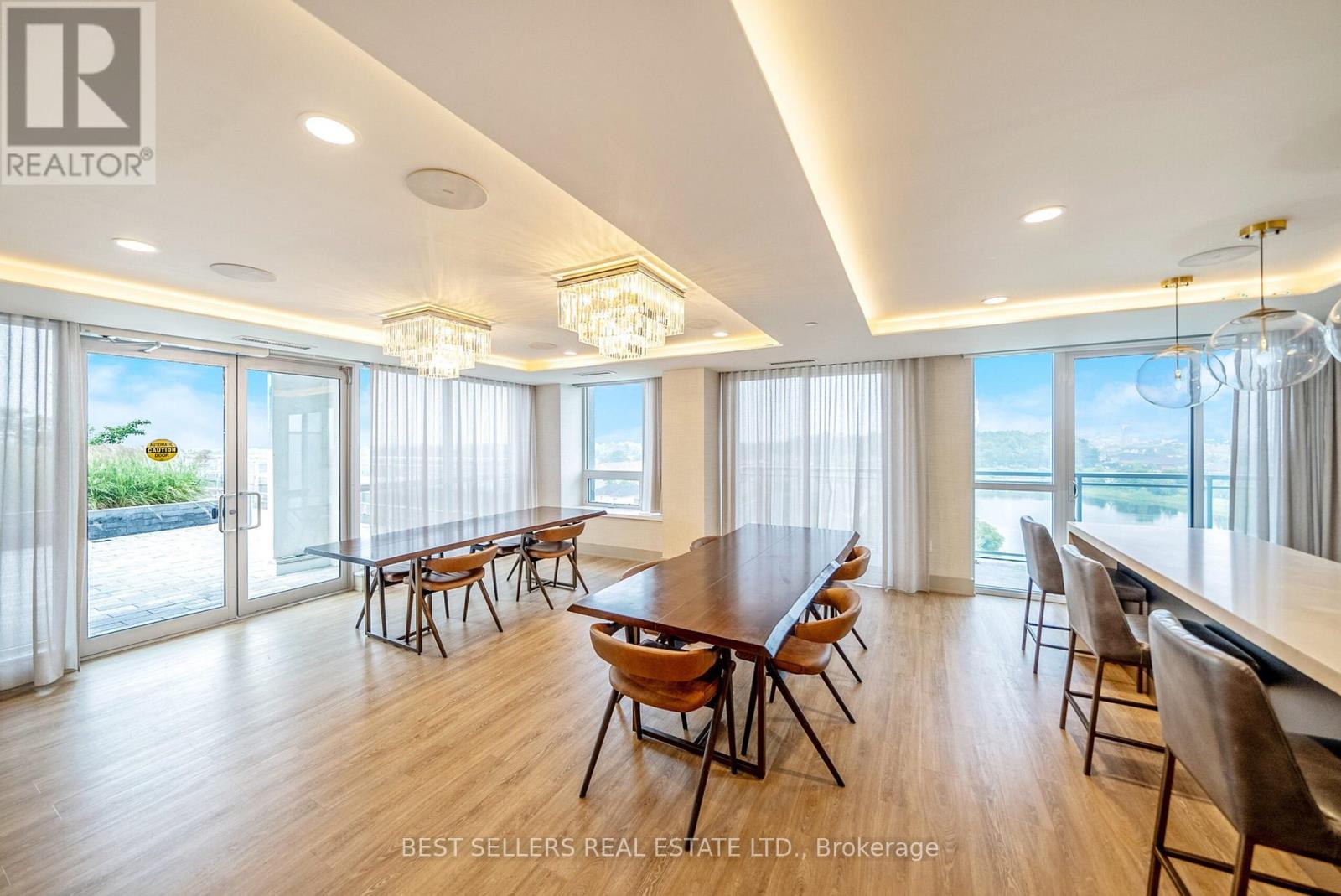 218 - 1050 Main Street E, Milton, Ontario  L9T 6H7 - Photo 19 - W12920428