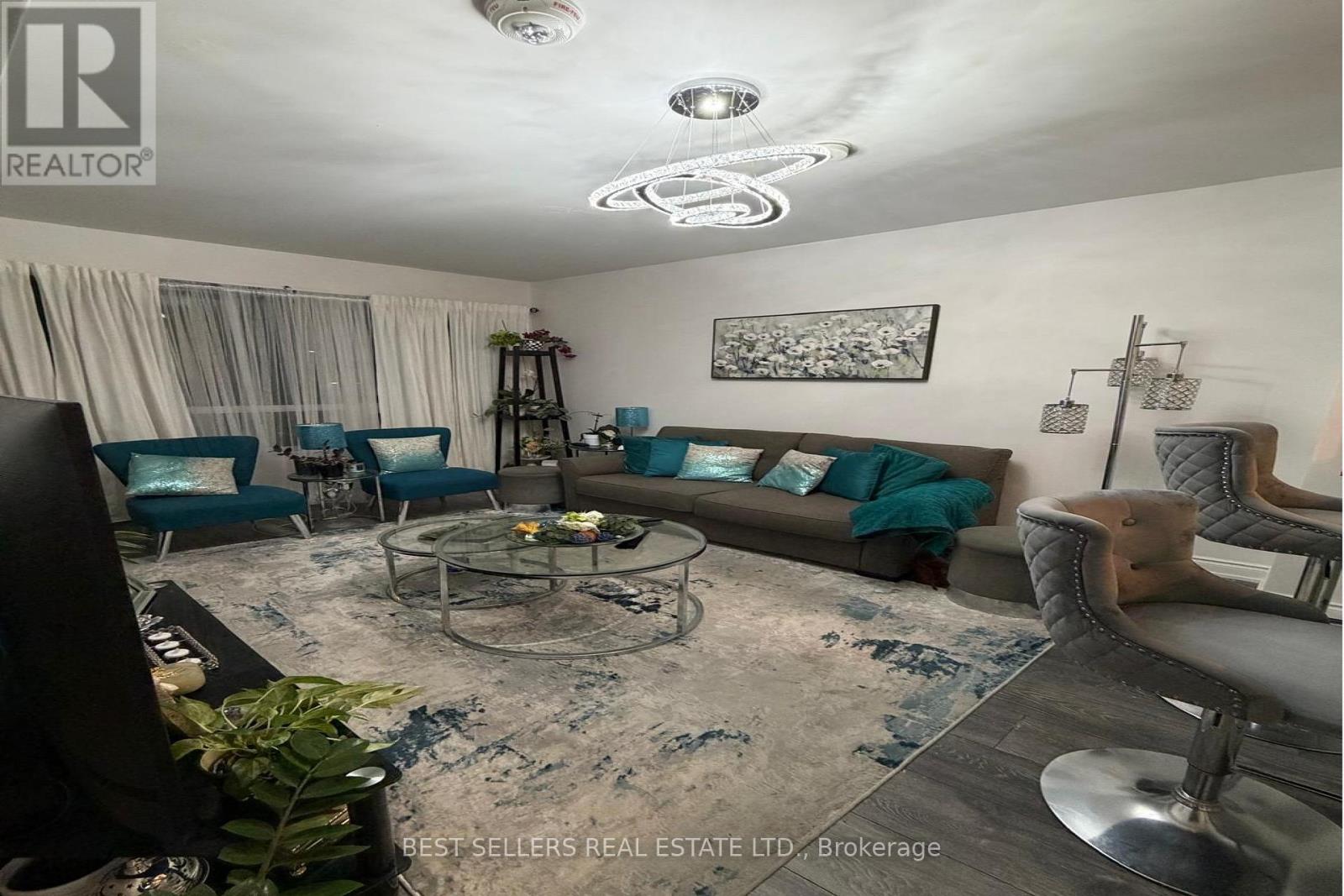 218 - 1050 Main Street E, Milton, Ontario  L9T 6H7 - Photo 2 - W12920428