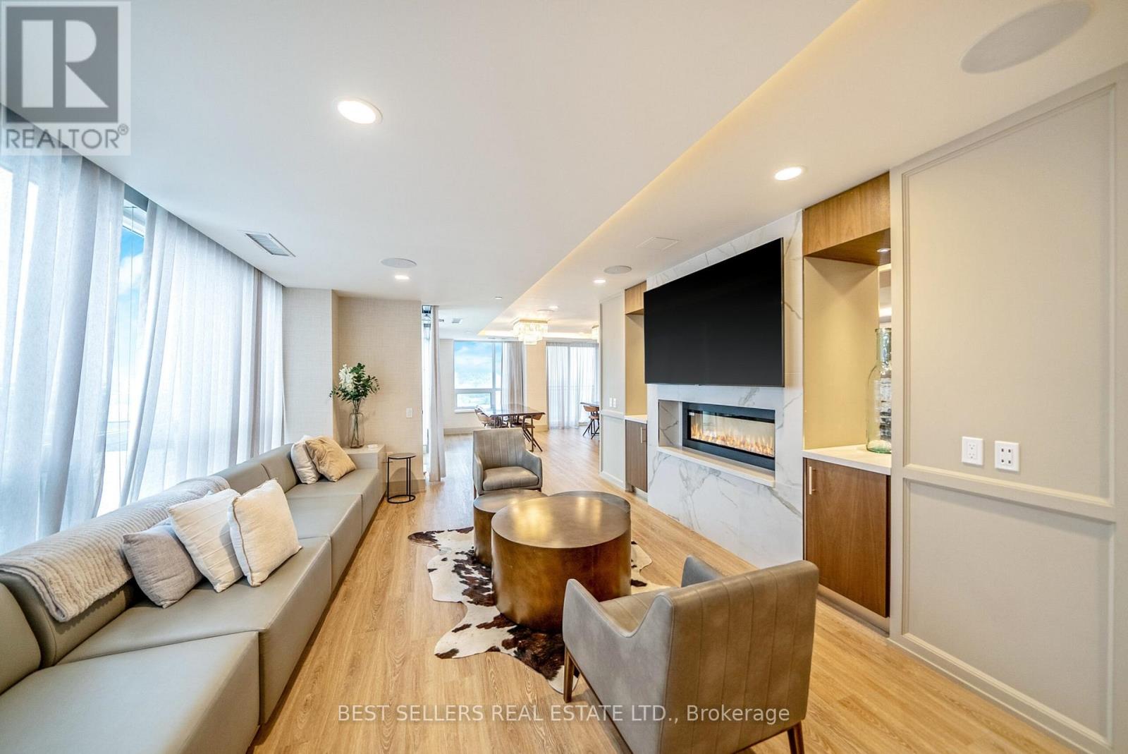 218 - 1050 Main Street E, Milton, Ontario  L9T 6H7 - Photo 20 - W12920428