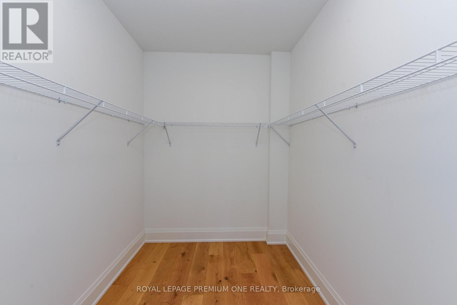 136 - 35 Lunar Crescent, Mississauga, Ontario  L5M 2R6 - Photo 26 - W12920434