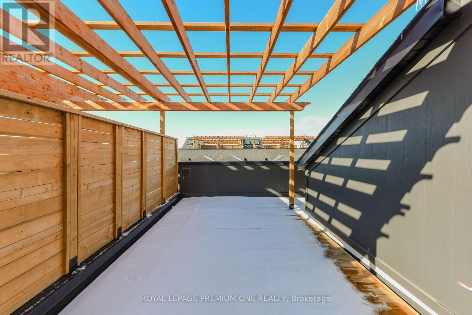 136 - 35 Lunar Crescent, Mississauga, Ontario  L5M 2R6 - Photo 28 - W12920434