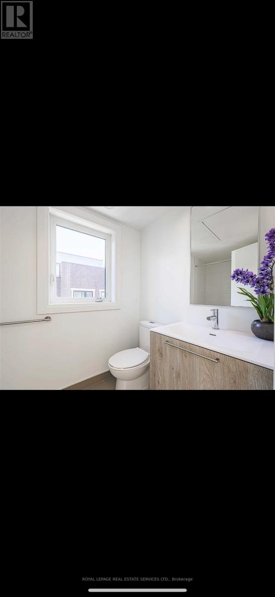 23 - 28 Marina Avenue, Toronto, Ontario  M8W 1K3 - Photo 11 - W12920478