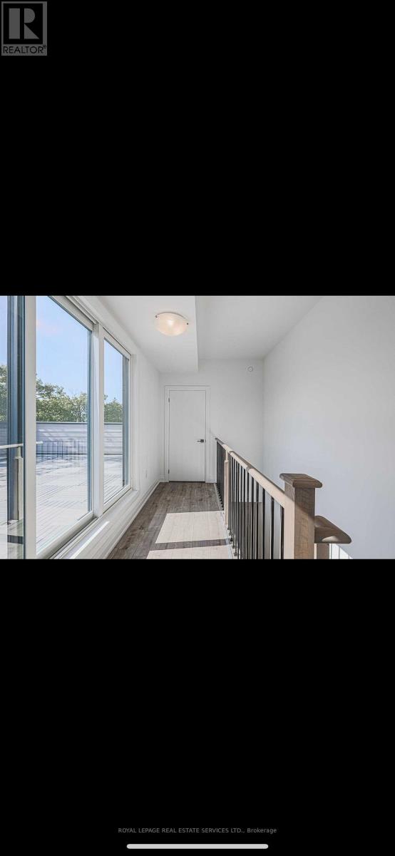 23 - 28 Marina Avenue, Toronto, Ontario  M8W 1K3 - Photo 15 - W12920478
