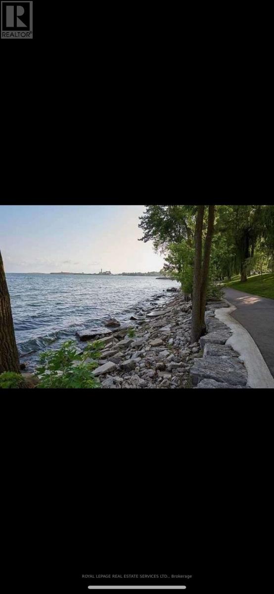 23 - 28 Marina Avenue, Toronto, Ontario  M8W 1K3 - Photo 31 - W12920478