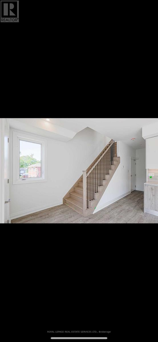 23 - 28 Marina Avenue, Toronto, Ontario  M8W 1K3 - Photo 9 - W12920478