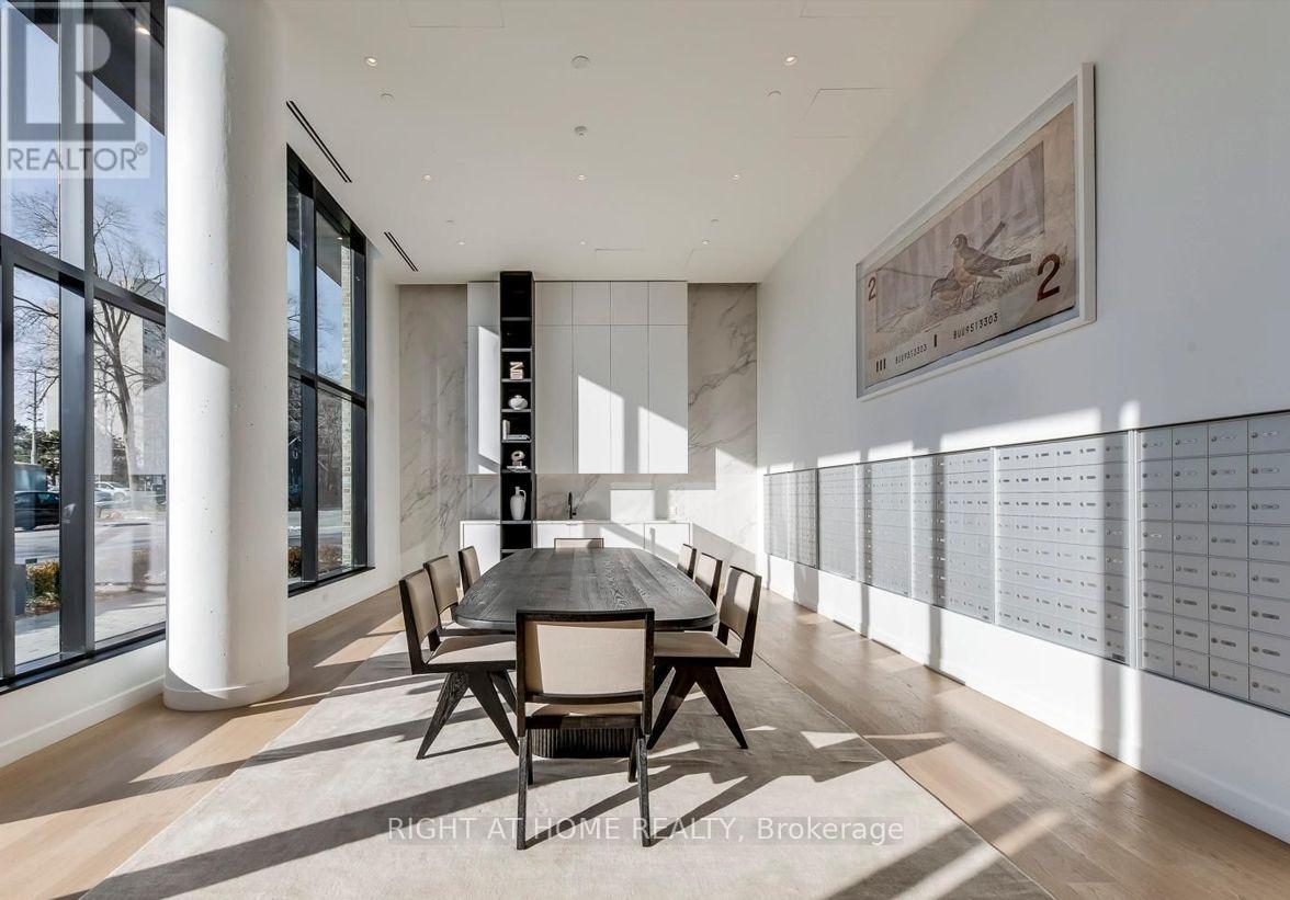 1401 - 3009 Novar Road N, Mississauga, Ontario  L5B 0P9 - Photo 5 - W12920496