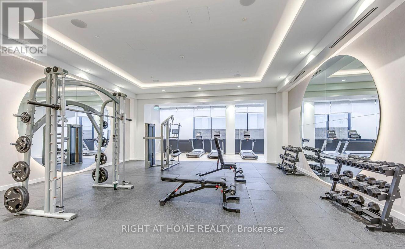 1401 - 3009 Novar Road N, Mississauga, Ontario  L5B 0P9 - Photo 8 - W12920496