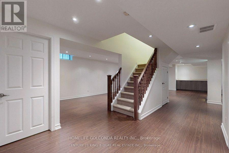 83 Berwick ( Basement ) Crescent, Richmond Hill, Ontario  L4C 0B7 - Photo 1 - N12919086