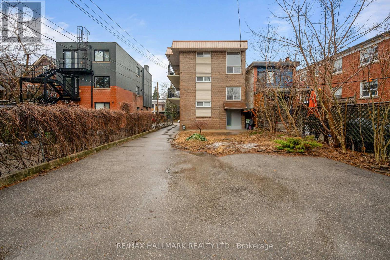 Bsmt - 173 Quebec Avenue, Toronto, Ontario  M6P 2T9 - Photo 19 - W12914594