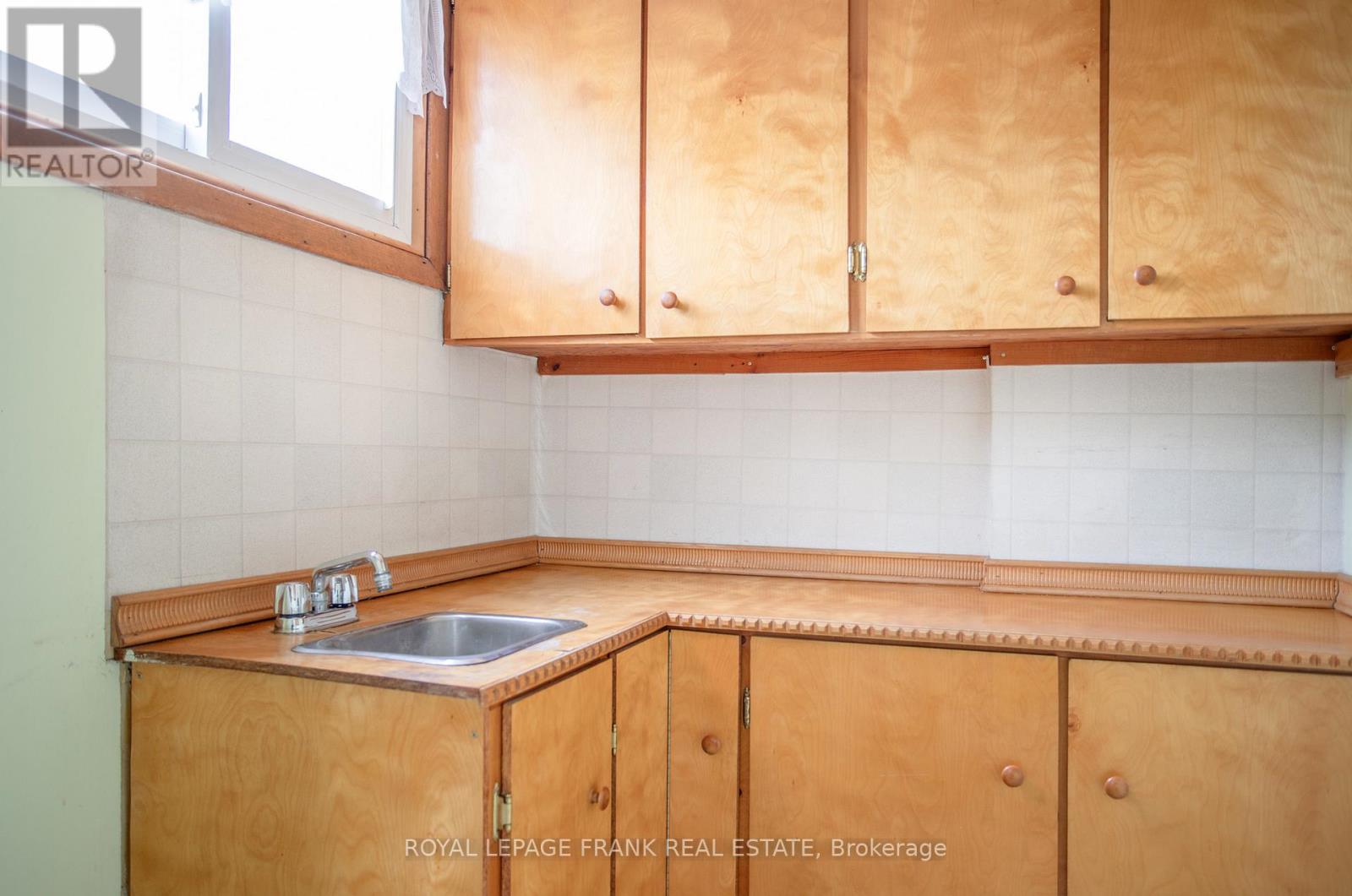 1120 King Street, Whitby, Ontario  L1N 5A8 - Photo 12 - E12920724