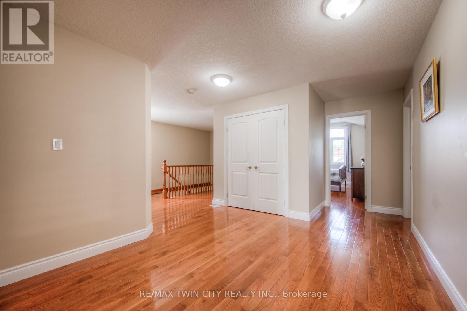 504 Wood Nettle Way, Waterloo, Ontario  N2V 2Y1 - Photo 18 - X12920376