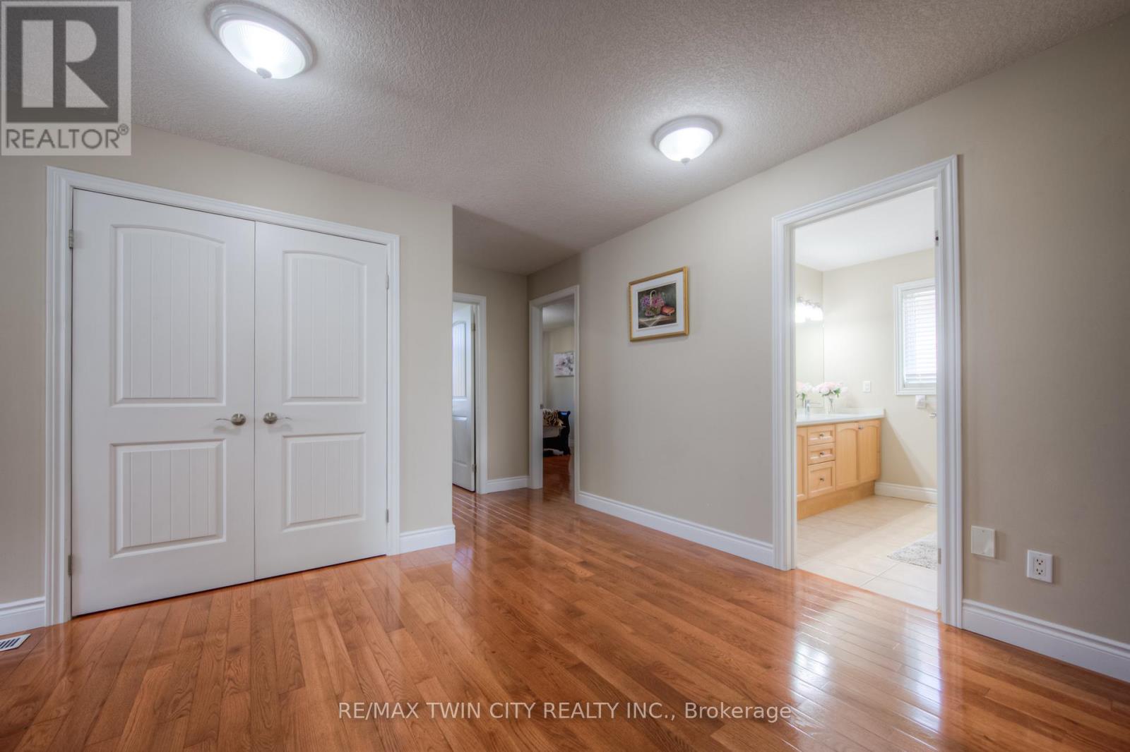 504 Wood Nettle Way, Waterloo, Ontario  N2V 2Y1 - Photo 19 - X12920376