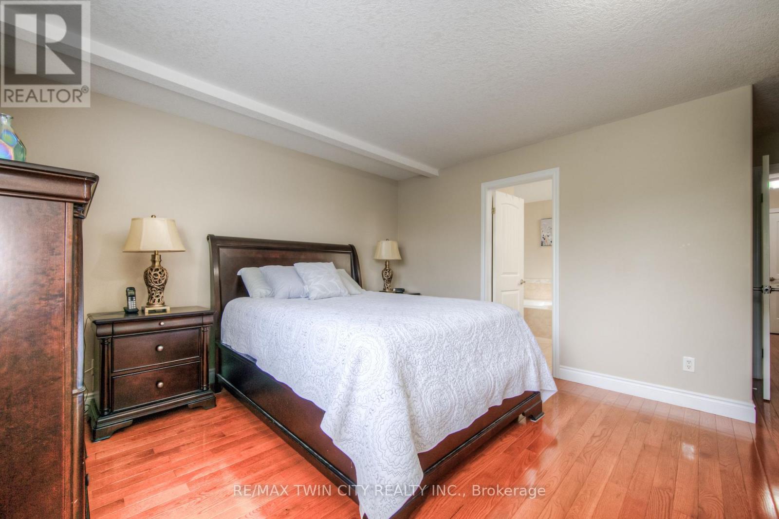 504 Wood Nettle Way, Waterloo, Ontario  N2V 2Y1 - Photo 22 - X12920376