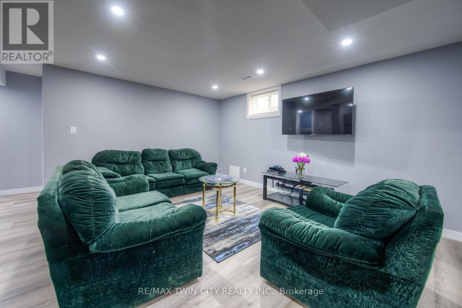 504 Wood Nettle Way, Waterloo, Ontario  N2V 2Y1 - Photo 32 - X12920376