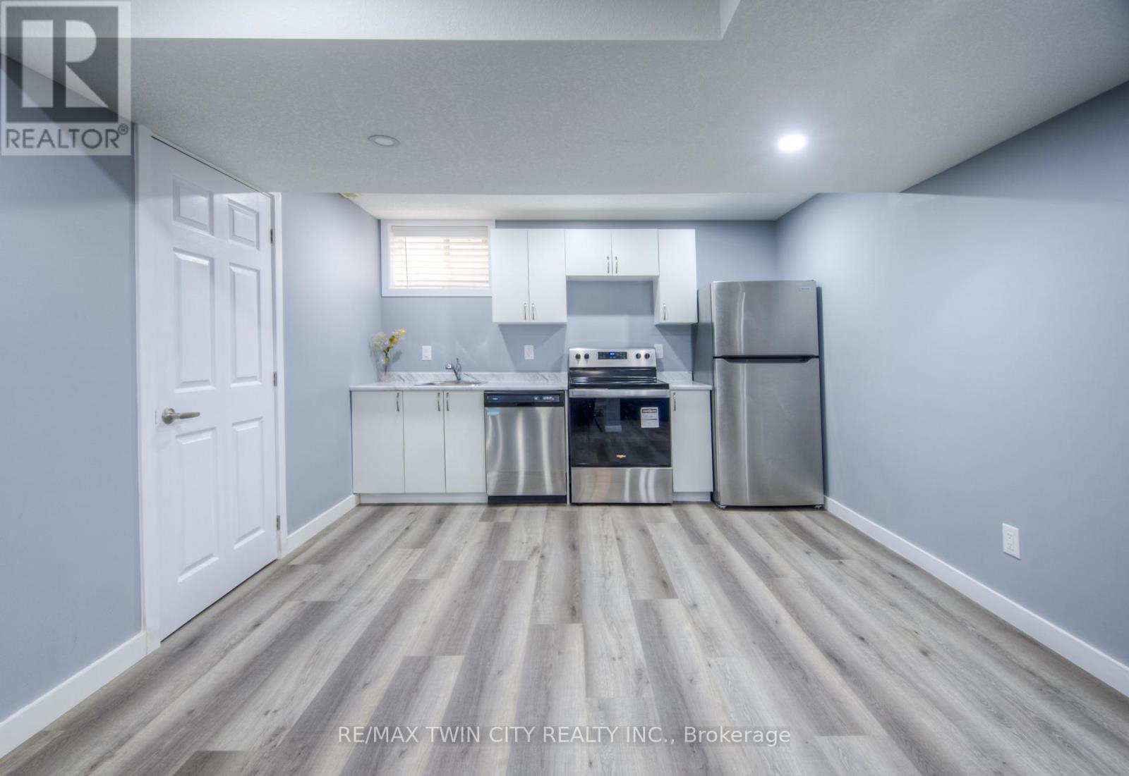 504 Wood Nettle Way, Waterloo, Ontario  N2V 2Y1 - Photo 35 - X12920376