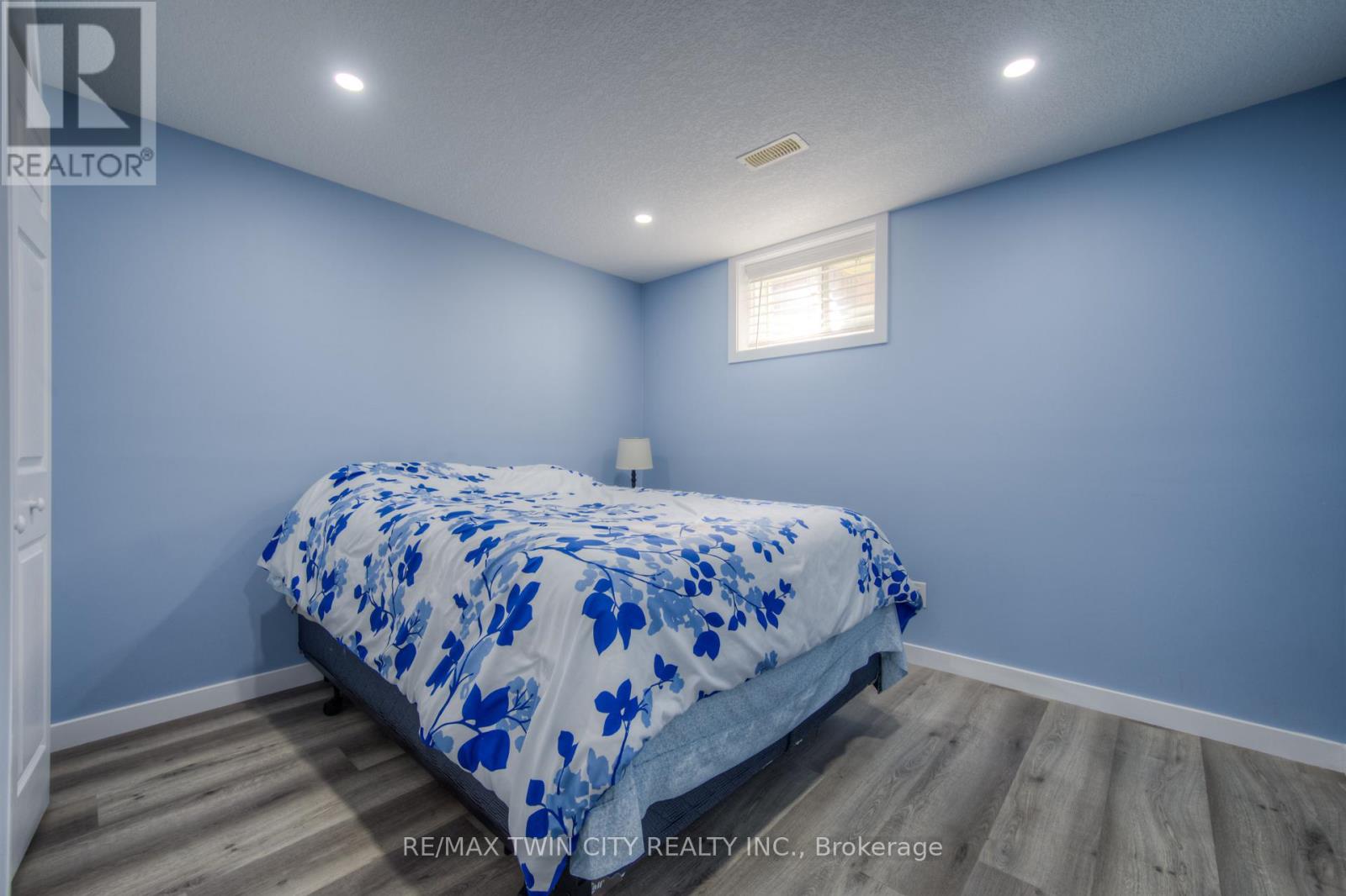 504 Wood Nettle Way, Waterloo, Ontario  N2V 2Y1 - Photo 36 - X12920376