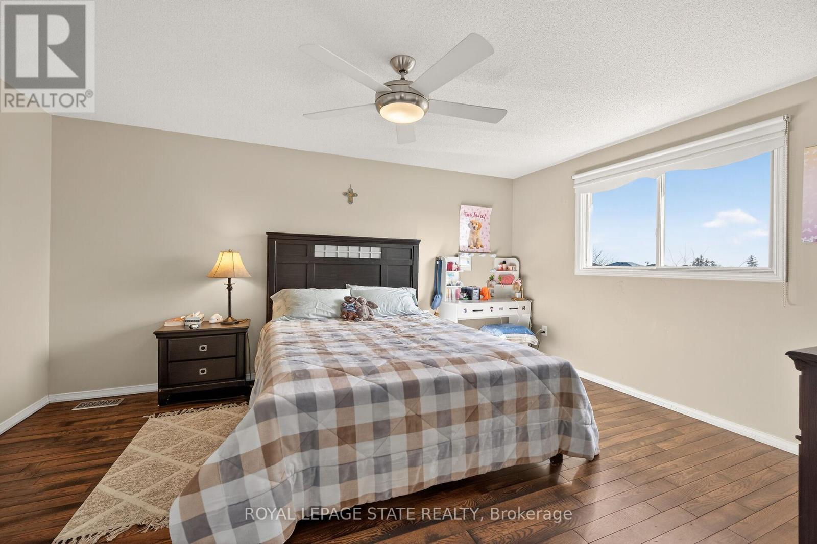 110 Jacqueline Boulevard, Hamilton, Ontario  L9B 2R2 - Photo 19 - X12920384