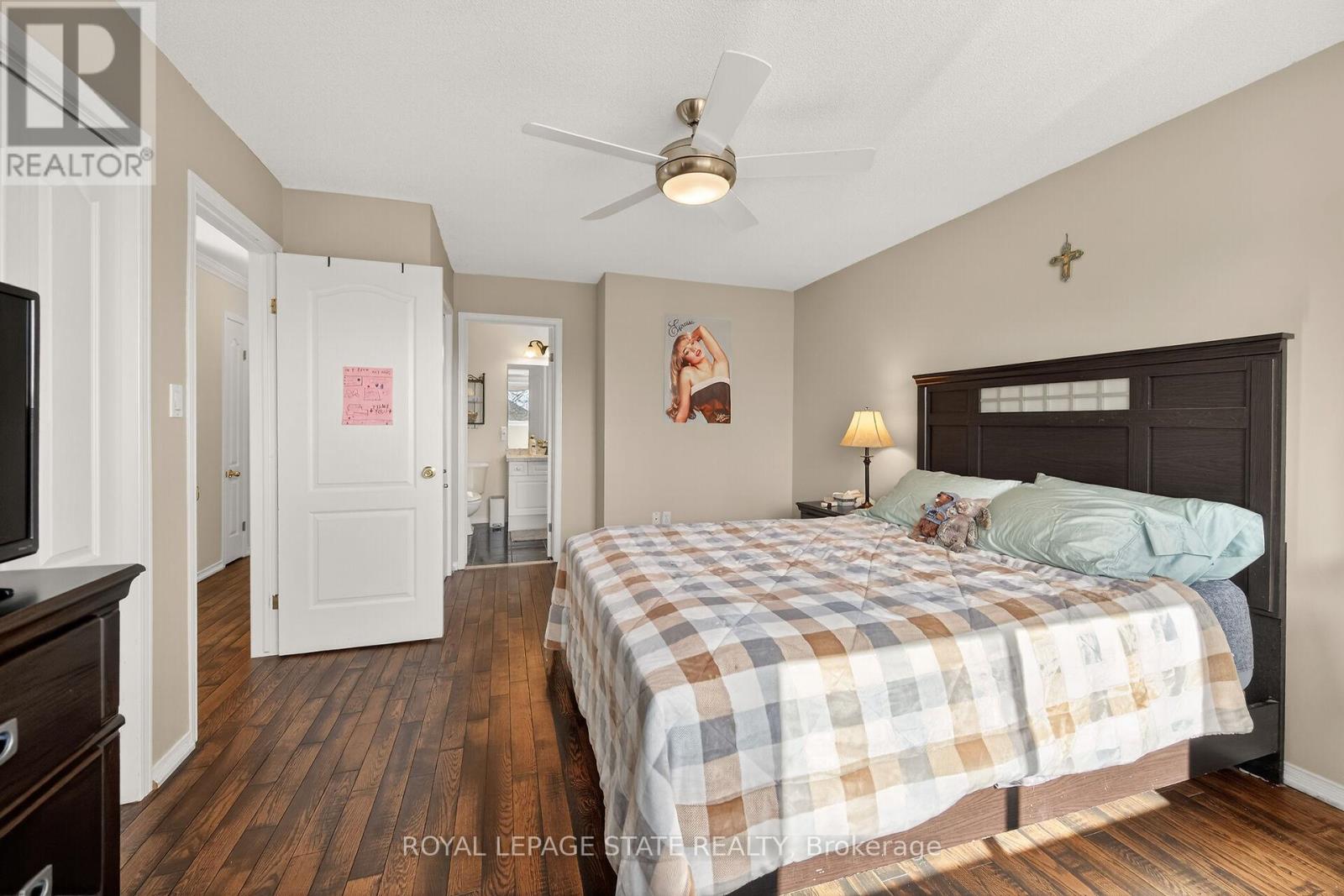 110 Jacqueline Boulevard, Hamilton, Ontario  L9B 2R2 - Photo 21 - X12920384