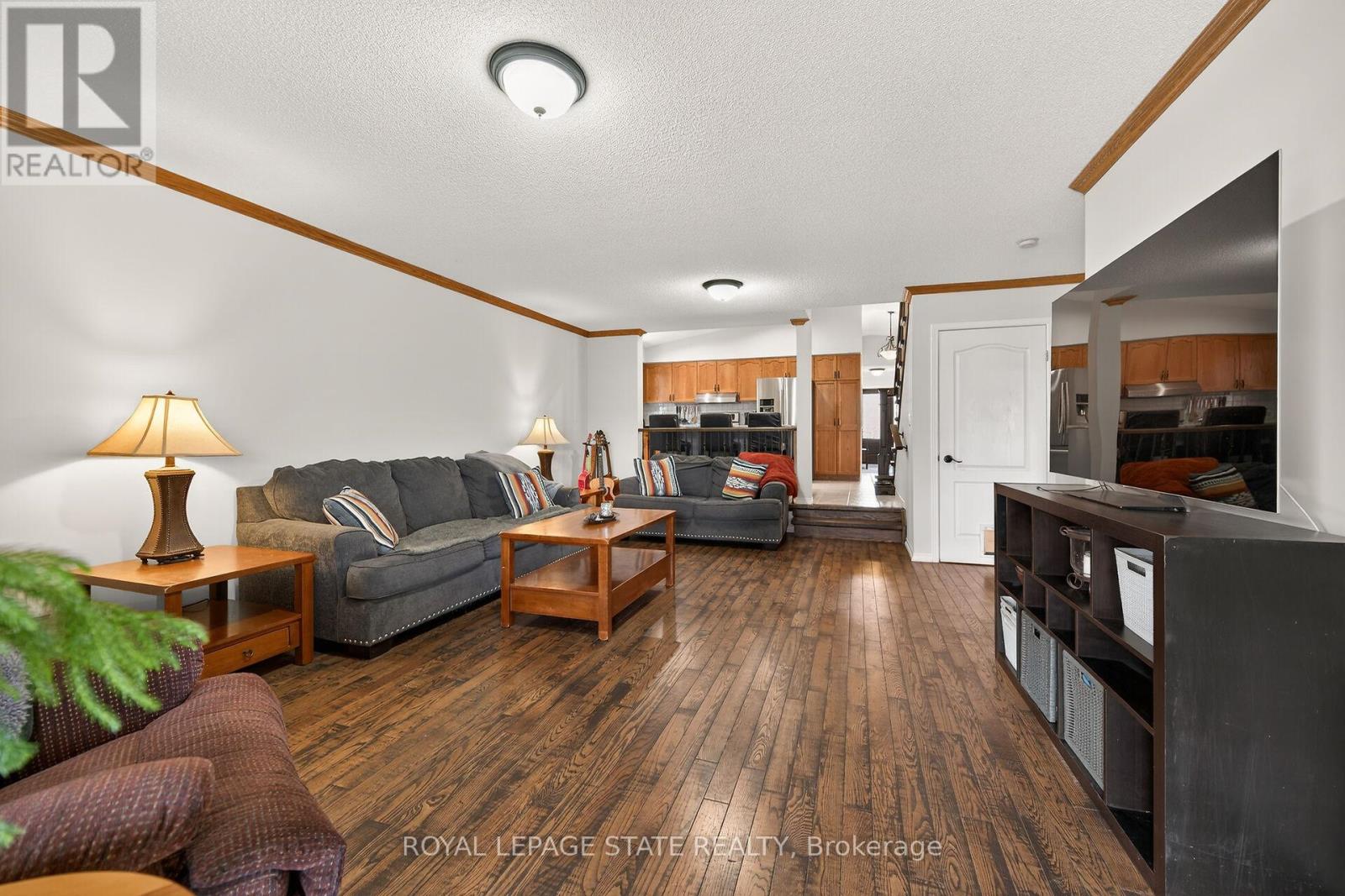 110 Jacqueline Boulevard, Hamilton, Ontario  L9B 2R2 - Photo 30 - X12920384