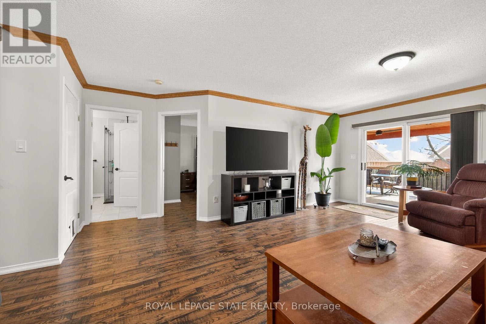 110 Jacqueline Boulevard, Hamilton, Ontario  L9B 2R2 - Photo 31 - X12920384