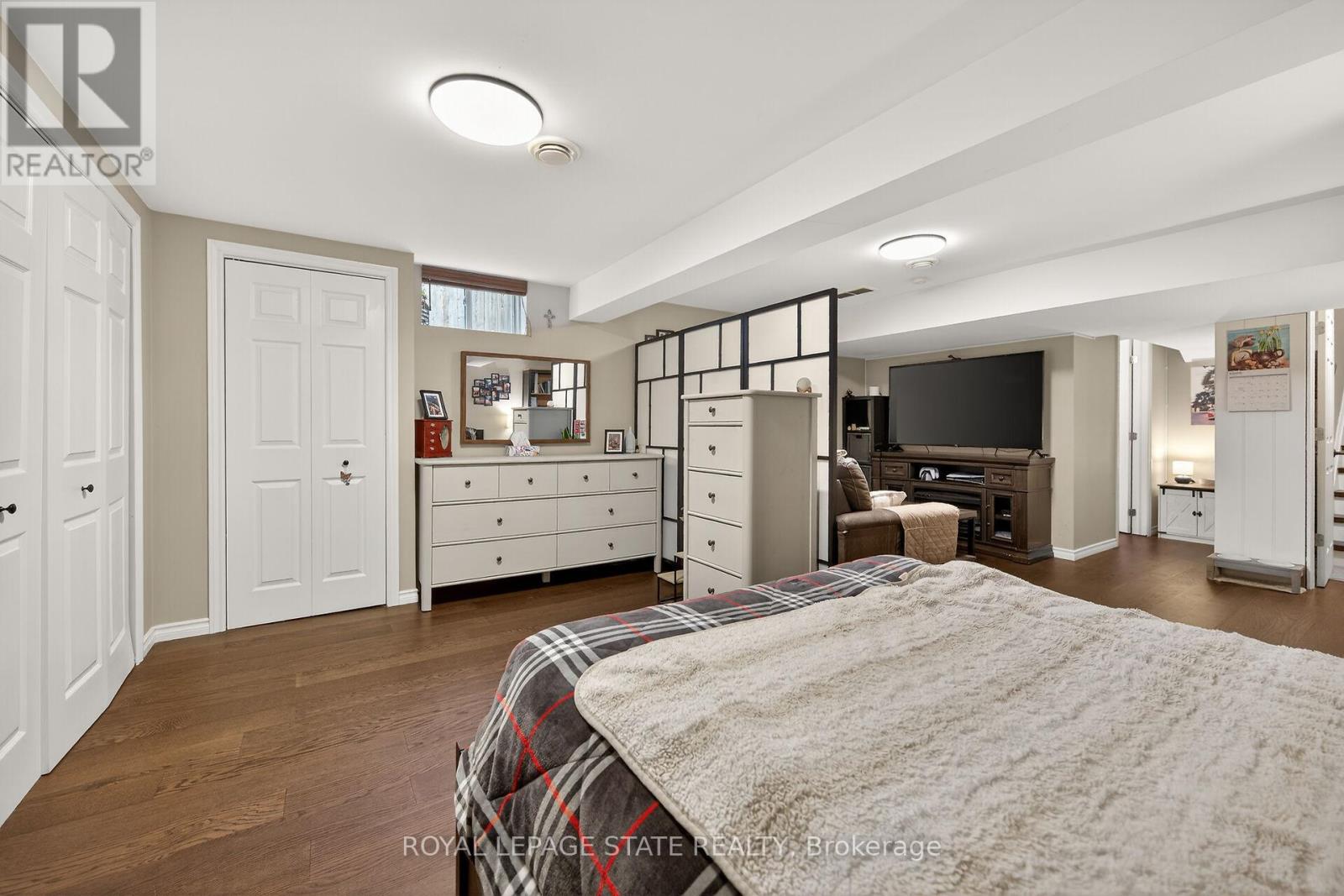 110 Jacqueline Boulevard, Hamilton, Ontario  L9B 2R2 - Photo 39 - X12920384