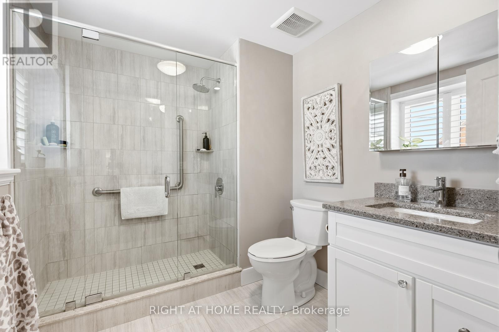 25 King Street, Kawartha Lakes, Ontario  K9V 1C4 - Photo 14 - X12920388