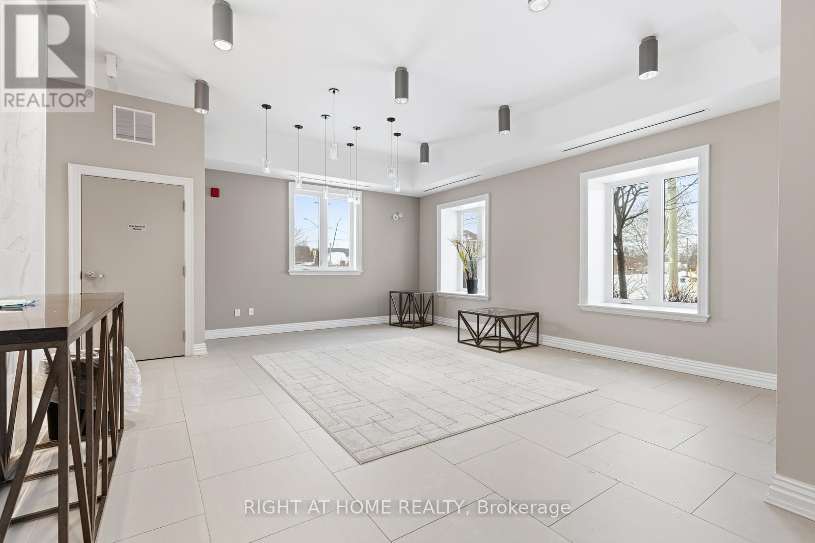 25 King Street, Kawartha Lakes, Ontario  K9V 1C4 - Photo 20 - X12920388