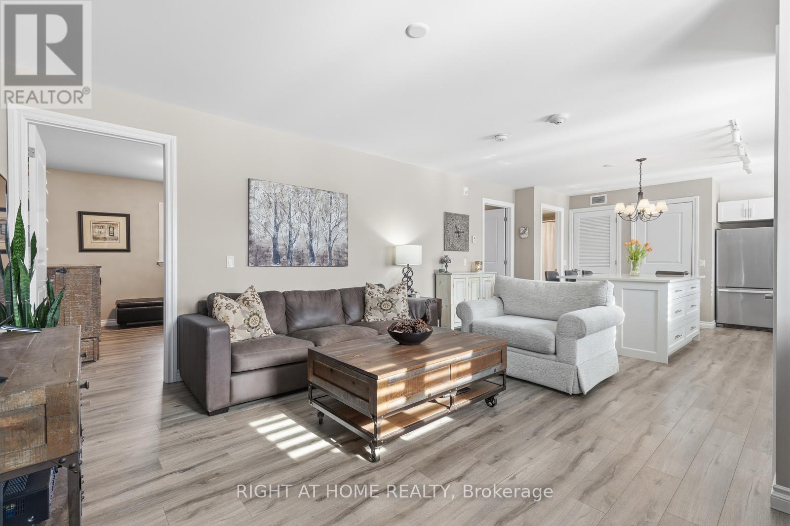 25 King Street, Kawartha Lakes, Ontario  K9V 1C4 - Photo 3 - X12920388