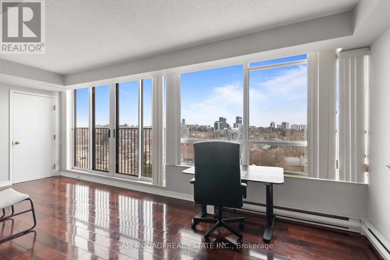 807 - 4 Willow Street, Waterloo, Ontario  N2J 1V5 - Photo 13 - X12920412