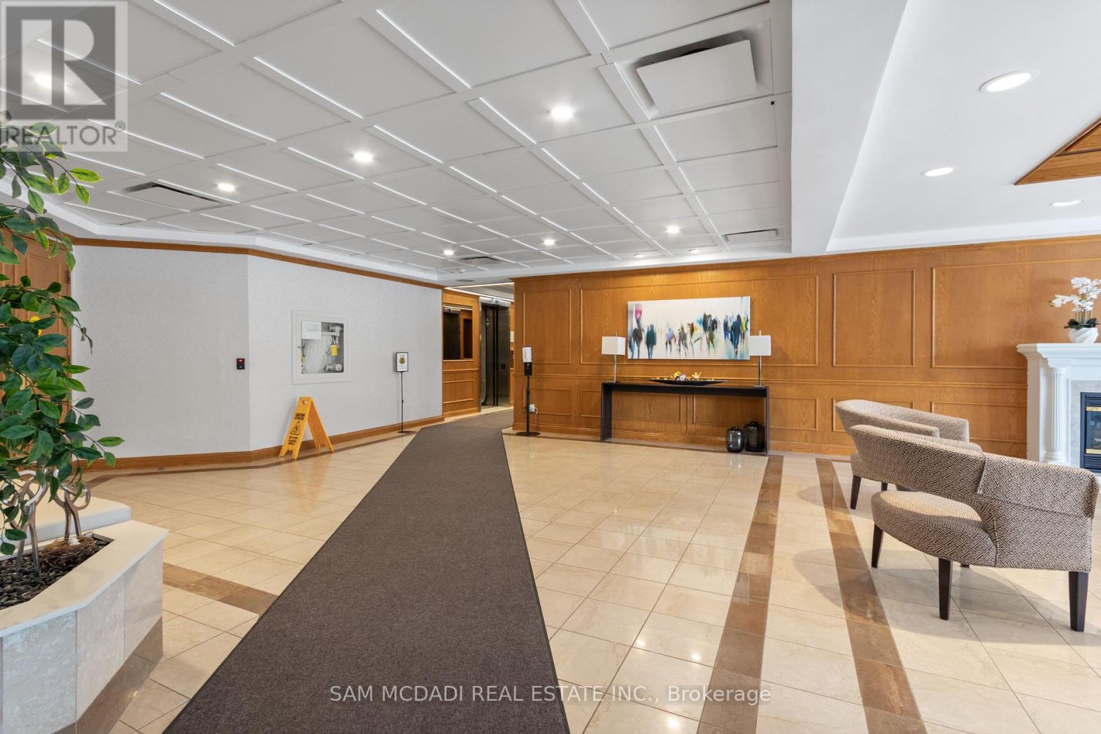 807 - 4 Willow Street, Waterloo, Ontario  N2J 1V5 - Photo 4 - X12920412