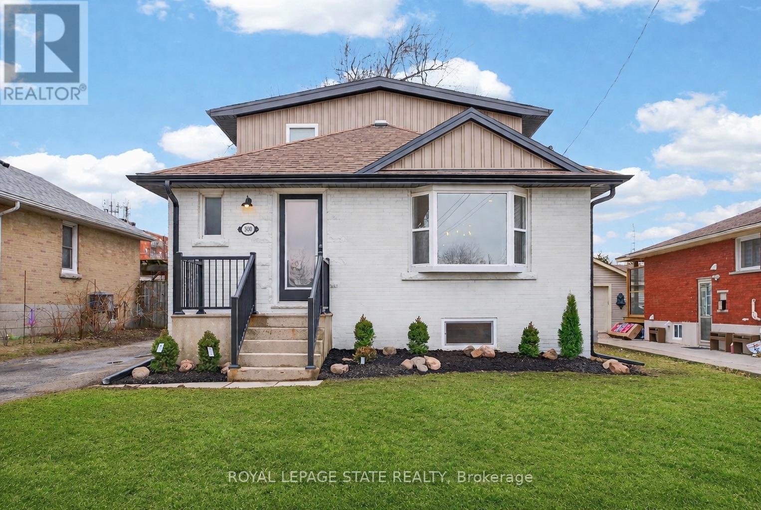 330 EAST 15TH STREET, Hamilton, Ontario