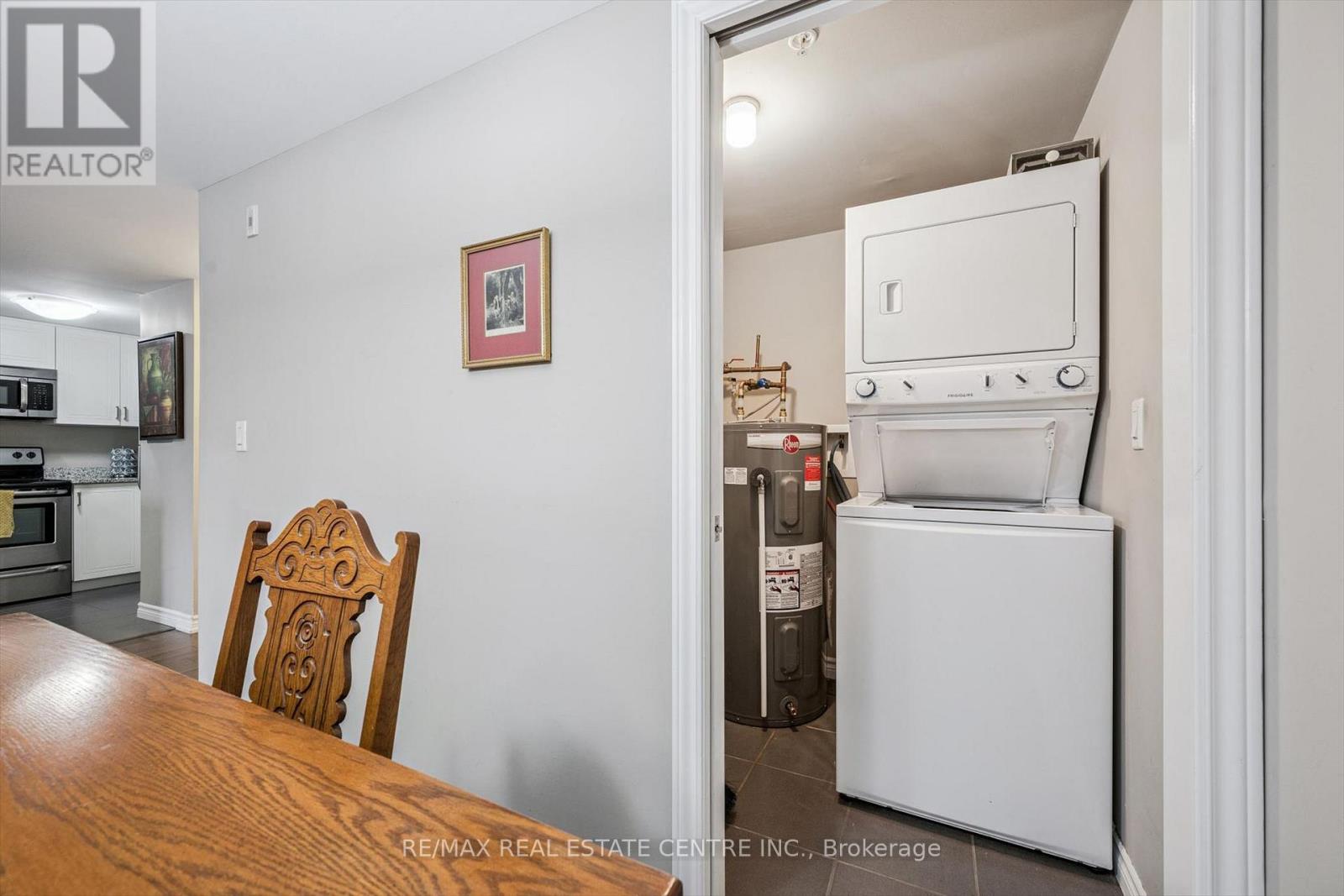 111 - 50 Bryan Court, Waterloo Region, Ontario  N2A 4N4 - Photo 15 - X12920432