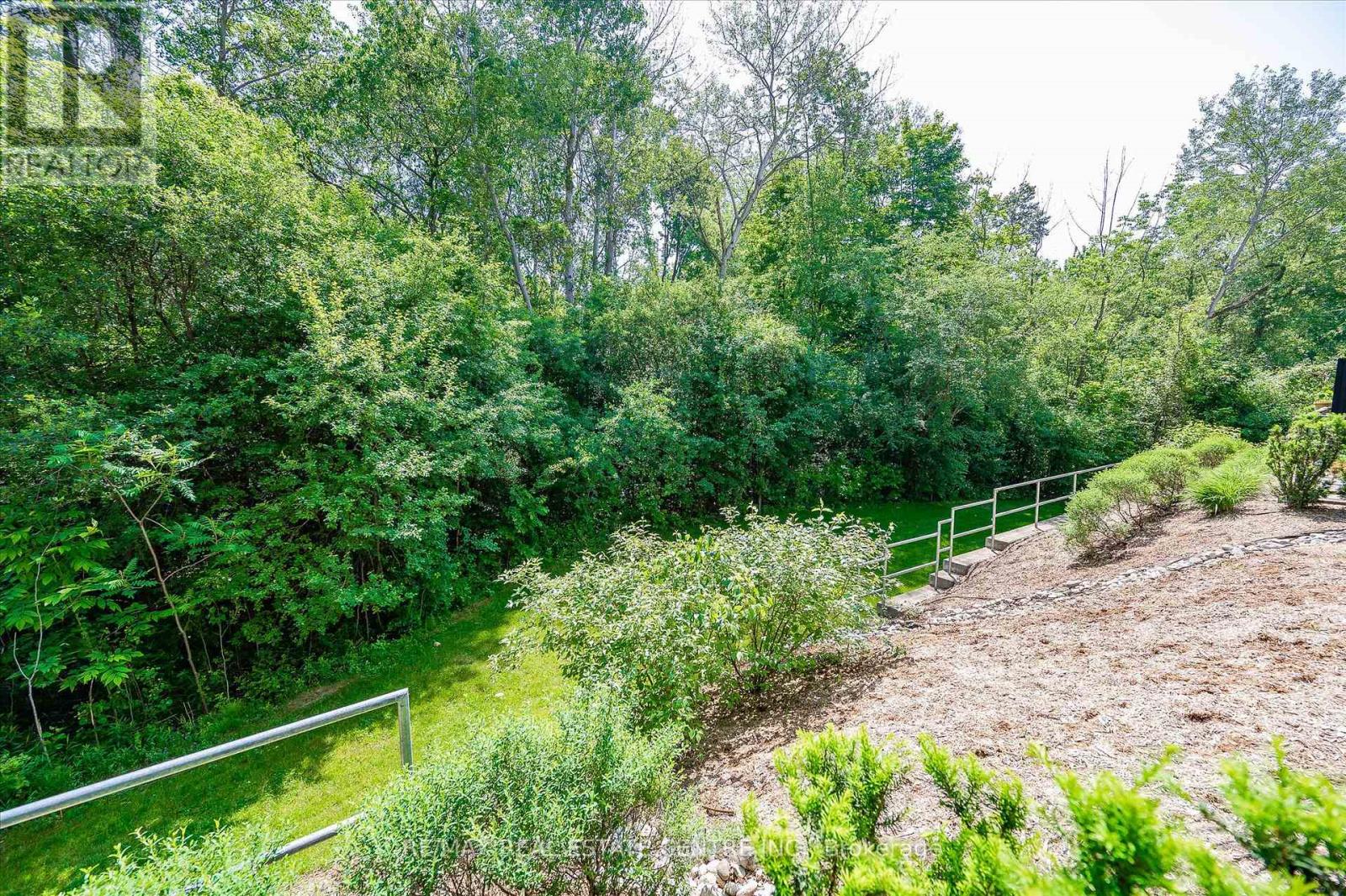 111 - 50 Bryan Court, Waterloo Region, Ontario  N2A 4N4 - Photo 19 - X12920432