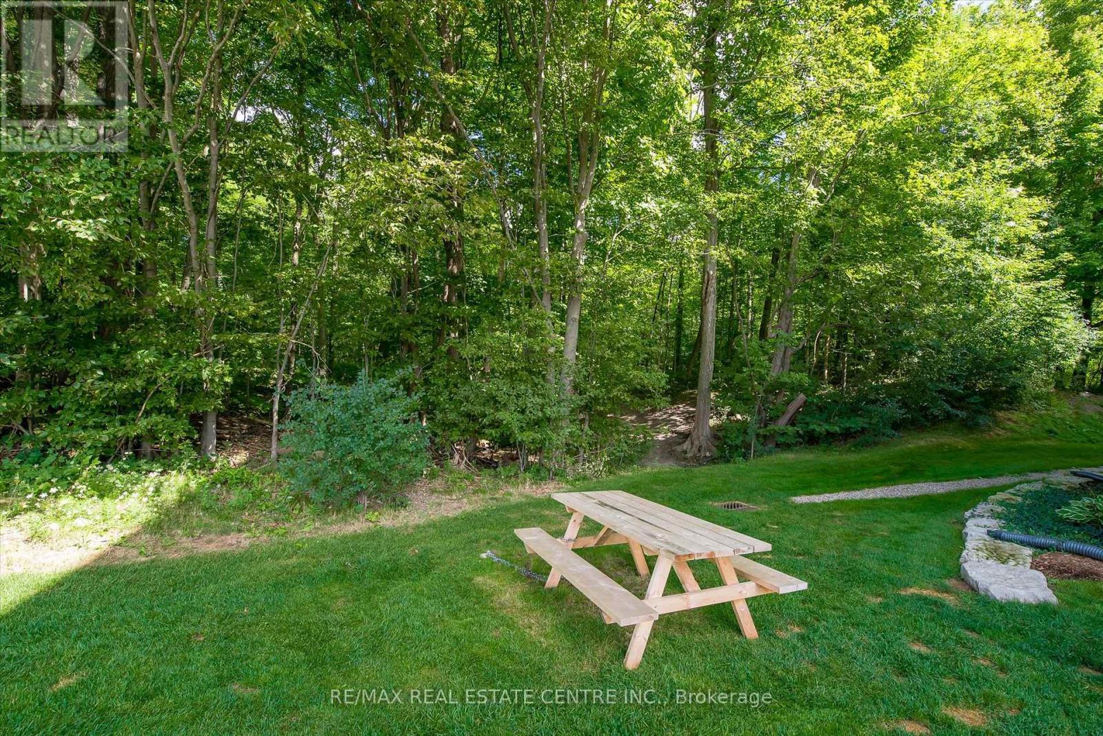 111 - 50 Bryan Court, Waterloo Region, Ontario  N2A 4N4 - Photo 21 - X12920432