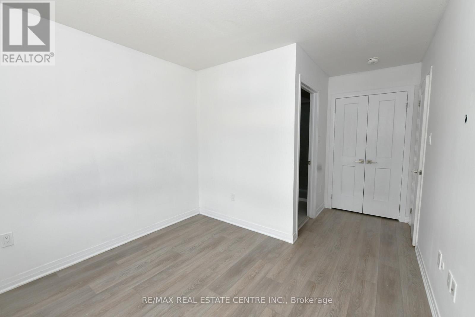 70 - 51 Sparrow Avenue, Cambridge, Ontario  N1T 0E5 - Photo 11 - X12920510