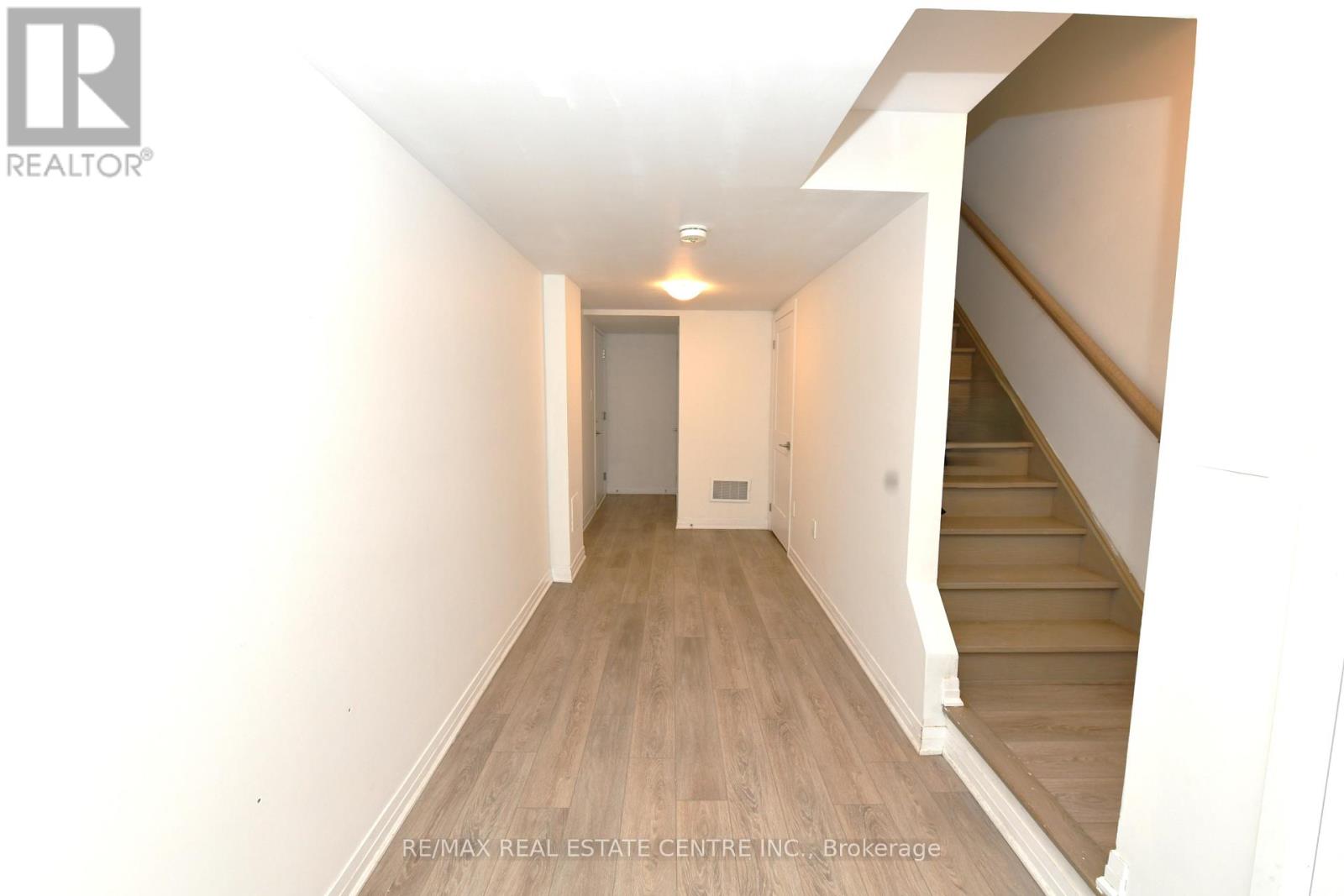 70 - 51 Sparrow Avenue, Cambridge, Ontario  N1T 0E5 - Photo 2 - X12920510