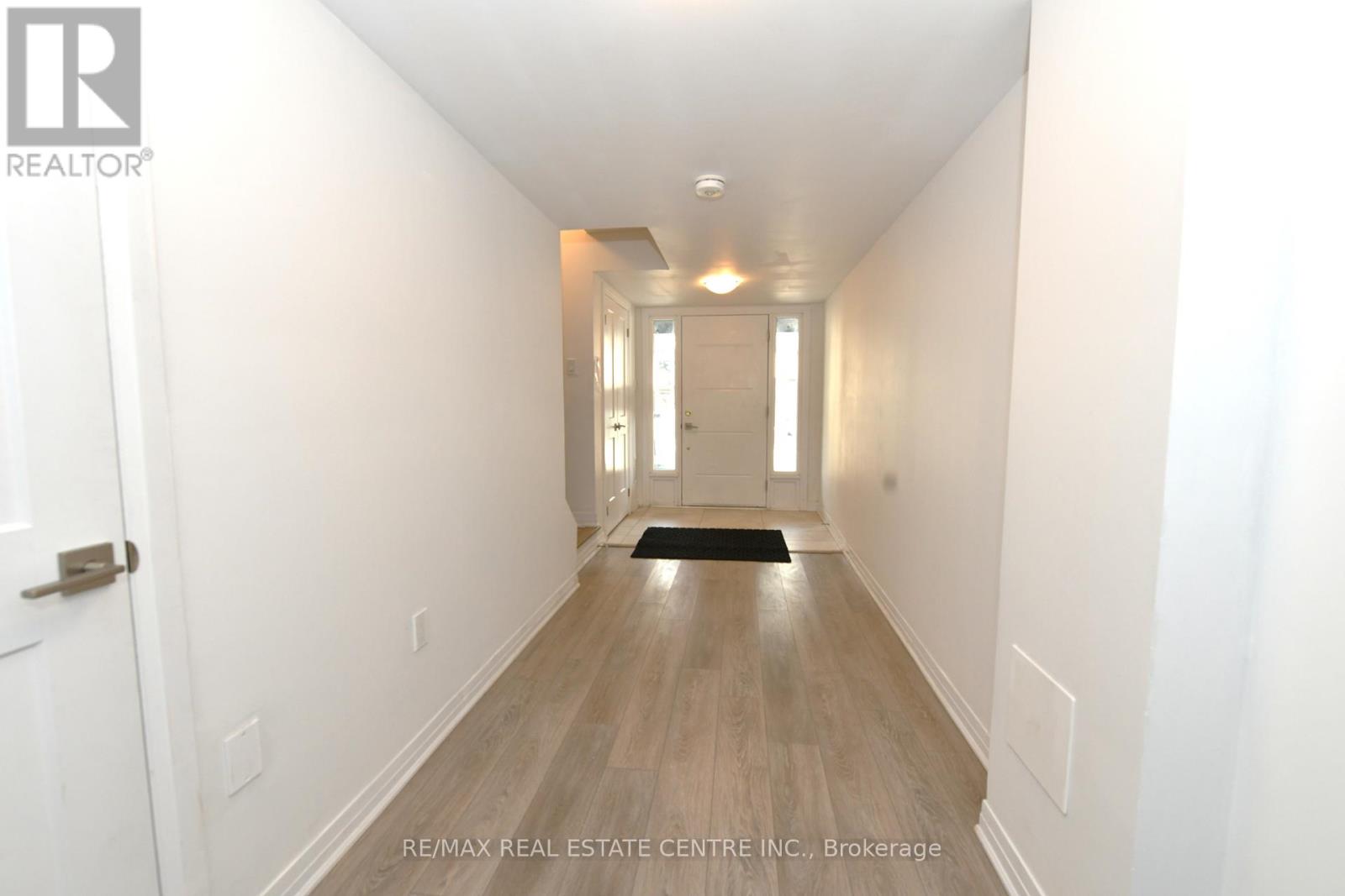 70 - 51 Sparrow Avenue, Cambridge, Ontario  N1T 0E5 - Photo 3 - X12920510