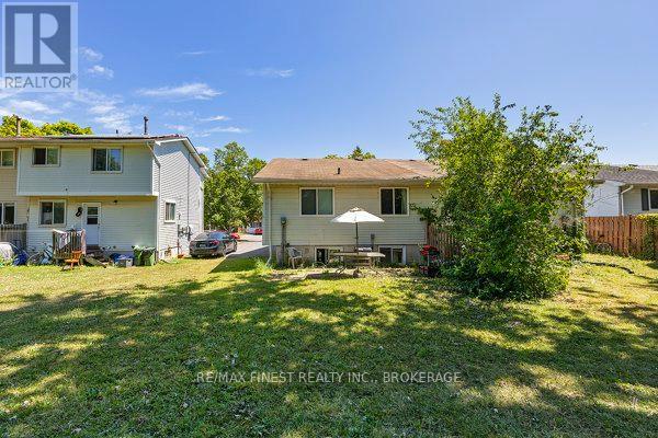 30 Woodstone Crescent, Kingston, Ontario  K7M 6K9 - Photo 10 - X12920648