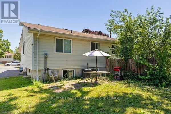 30 Woodstone Crescent, Kingston, Ontario  K7M 6K9 - Photo 12 - X12920648