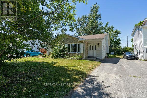 30 Woodstone Crescent, Kingston, Ontario  K7M 6K9 - Photo 2 - X12920648