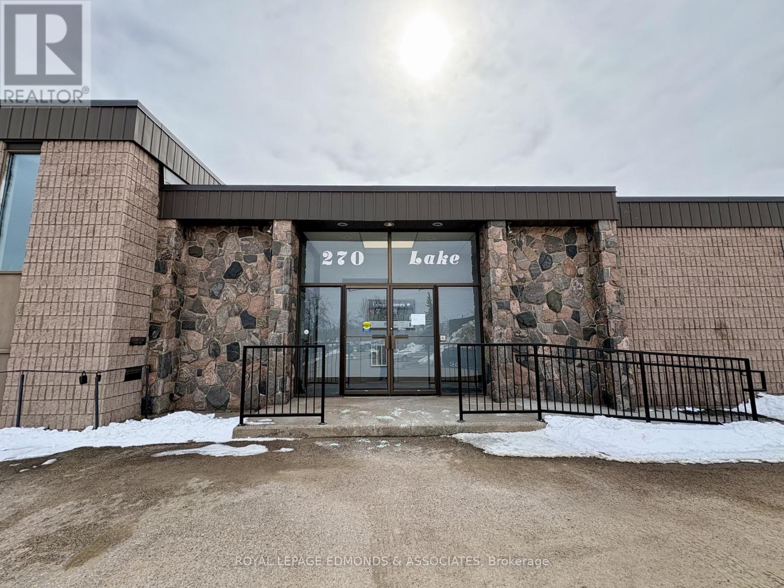 C - 270 LAKE STREET, Pembroke, Ontario