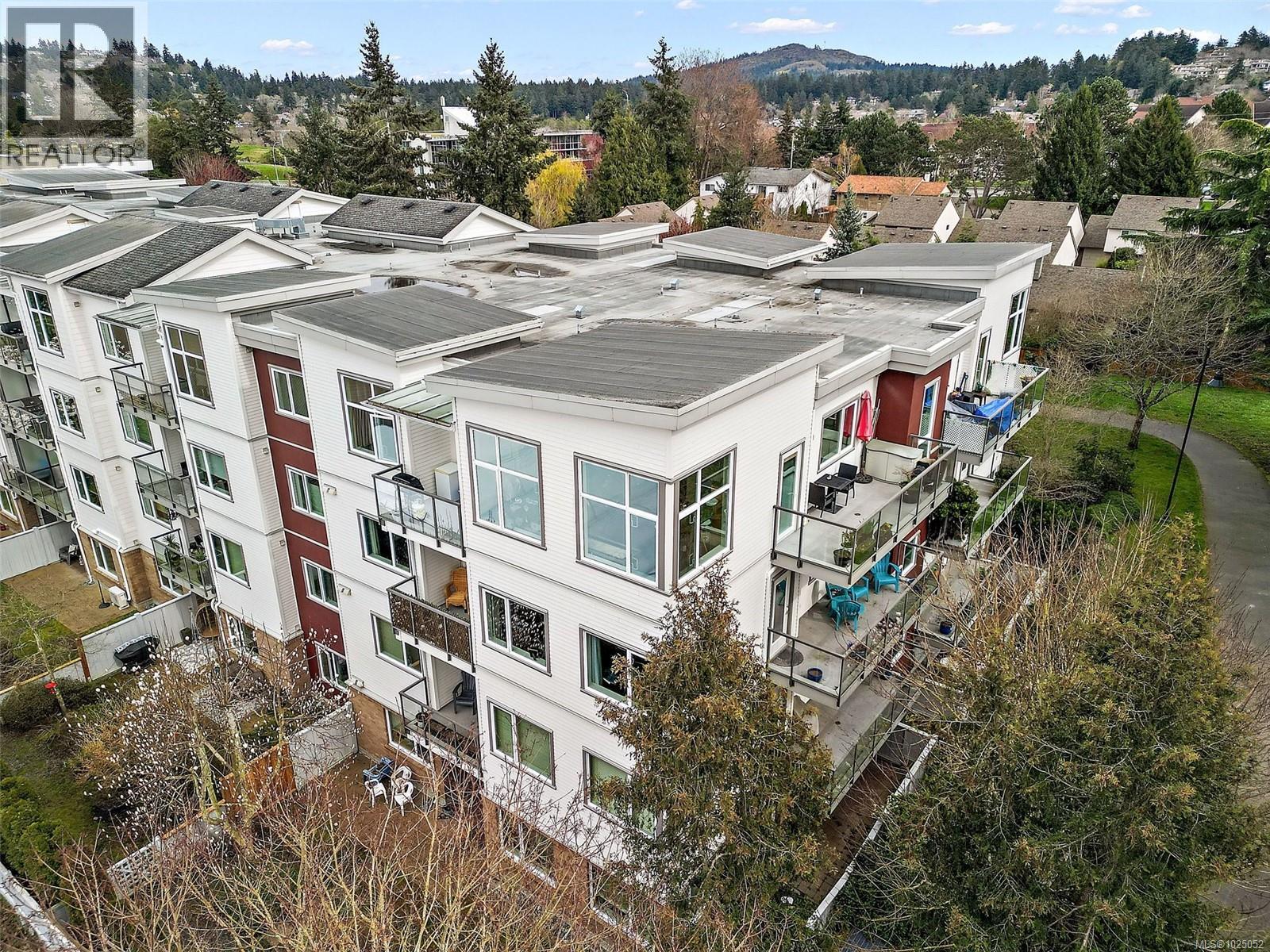 404 4394 West Saanich Rd, Saanich, British Columbia V8Z 0B5 - Photo 44 - 1025052