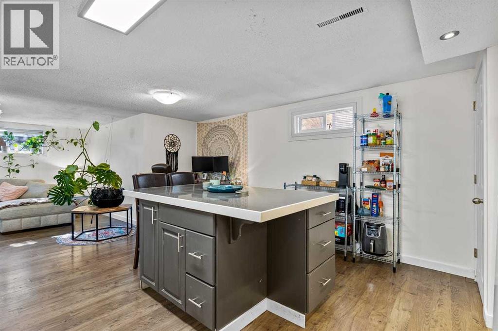 412 33 Avenue Ne, Calgary, Alberta  T2E 2J1 - Photo 13 - A2292963